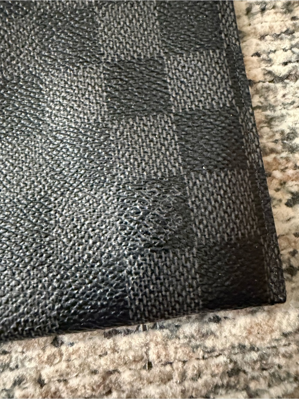 Louis Vuitton Black Checkered Zip Card Pouch with Key Clip - Picture 2 of 10